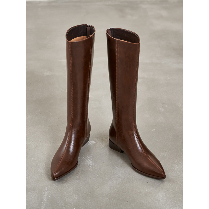 Full Cowhide Brown Pointed Toe Long Boots for Women, New 25 Model Genuine Leather Flat High-Top Riding Boots, Popular Large Tube Long Boots Full Cowhide Brown Pointed Toe Long Boots for Women, New 25 Model Genuine Leather Flat High-Top Riding Boots, Popular Large Tube Long Boots