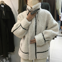 2021 new womens leather wool one female loose plush warm coat autumn and winter imitation lamb wool Joker top