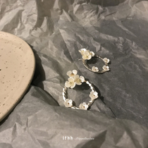 Ifhhh Silver Frost Small Flower Textured Circle Earrings