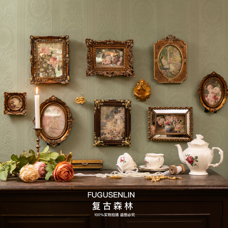 Retro European-Style Relief Photo Frame, Home and Guesthouse Wall Decoration, Artistic Accessible Luxury Carved Wall Hanging Photo Wall