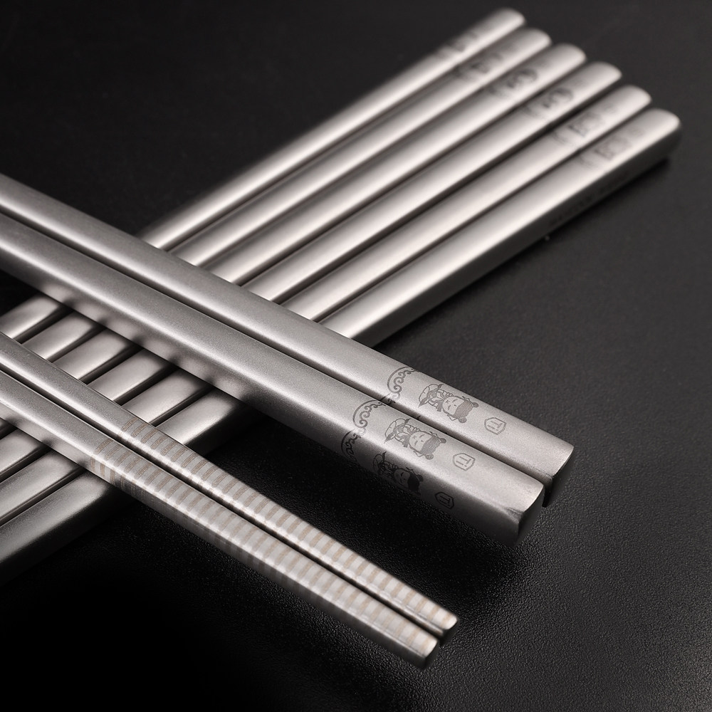 Black Myth Sun Wukong Titanium Alloy Chopsticks for Home Use, Non-Slip, Antibacterial, Anti-Mold, Food-Grade, High-End Outdoor Portable Tableware