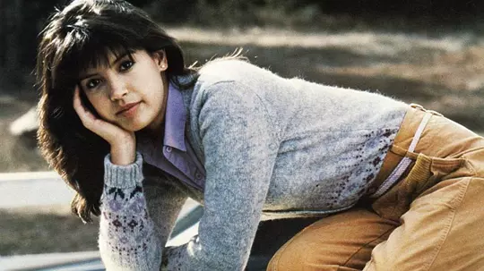 疯狂靓妹仔 Private School1983剧照1