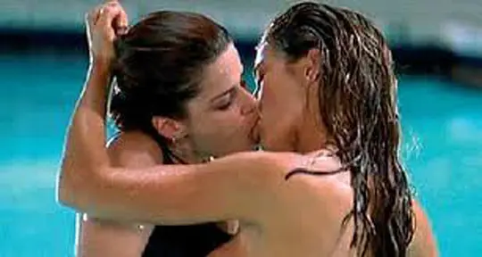 玩尽杀绝 Wild Things1998剧照2