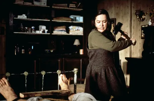 危情十日 Misery1990剧照1