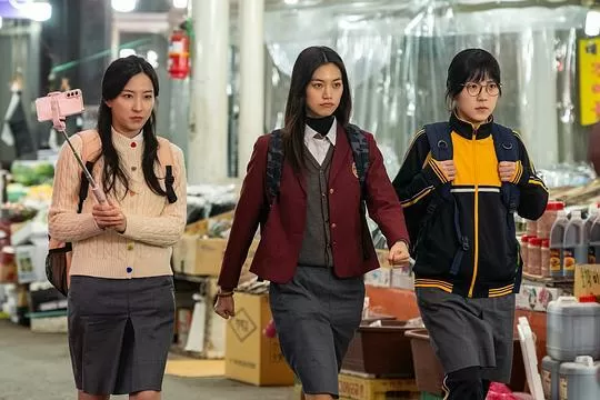单细胞少女与学校怪谈：建校纪念日2024剧照3