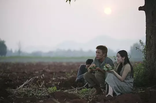 狗咬狗2006剧照1