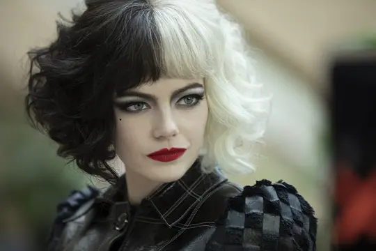 黑白魔女库伊拉 Cruella2021剧照1