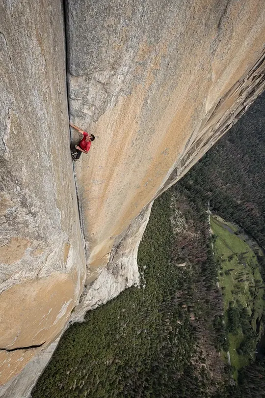 徒手攀岩 Free Solo2018剧照3