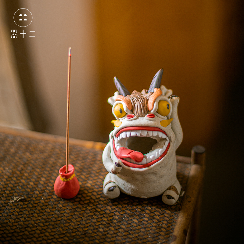 Instrumental twelve Dragon's Nine Gluttonous Spicer Inserts Handmade Tea Pamper Stove Pendulum with creative personality sandalwood Aroma Inserts Cute