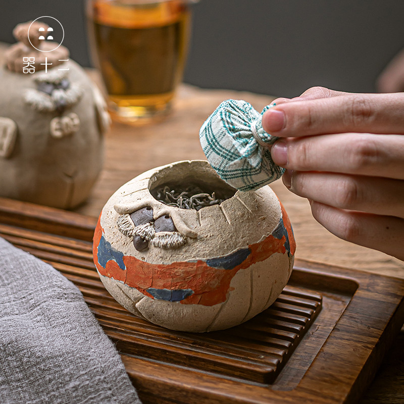 Twelve cute owl tea pot handmade tea warehouse Japanese tea storage pot ceramic