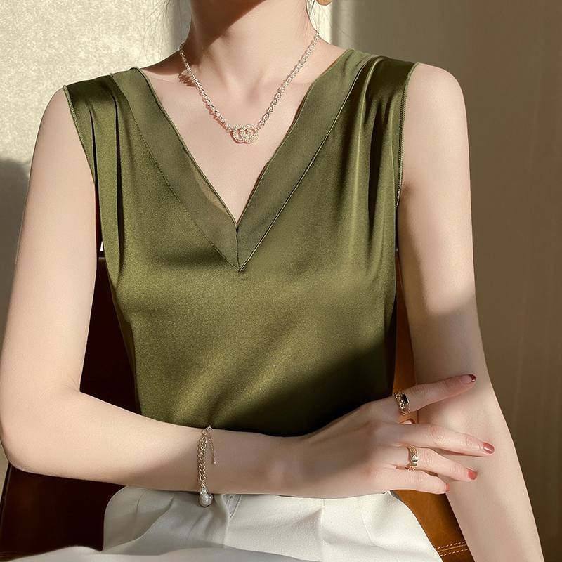 Women's Summer Camisole with Mesh Patchwork and Loose-Fitting Base Layer Top