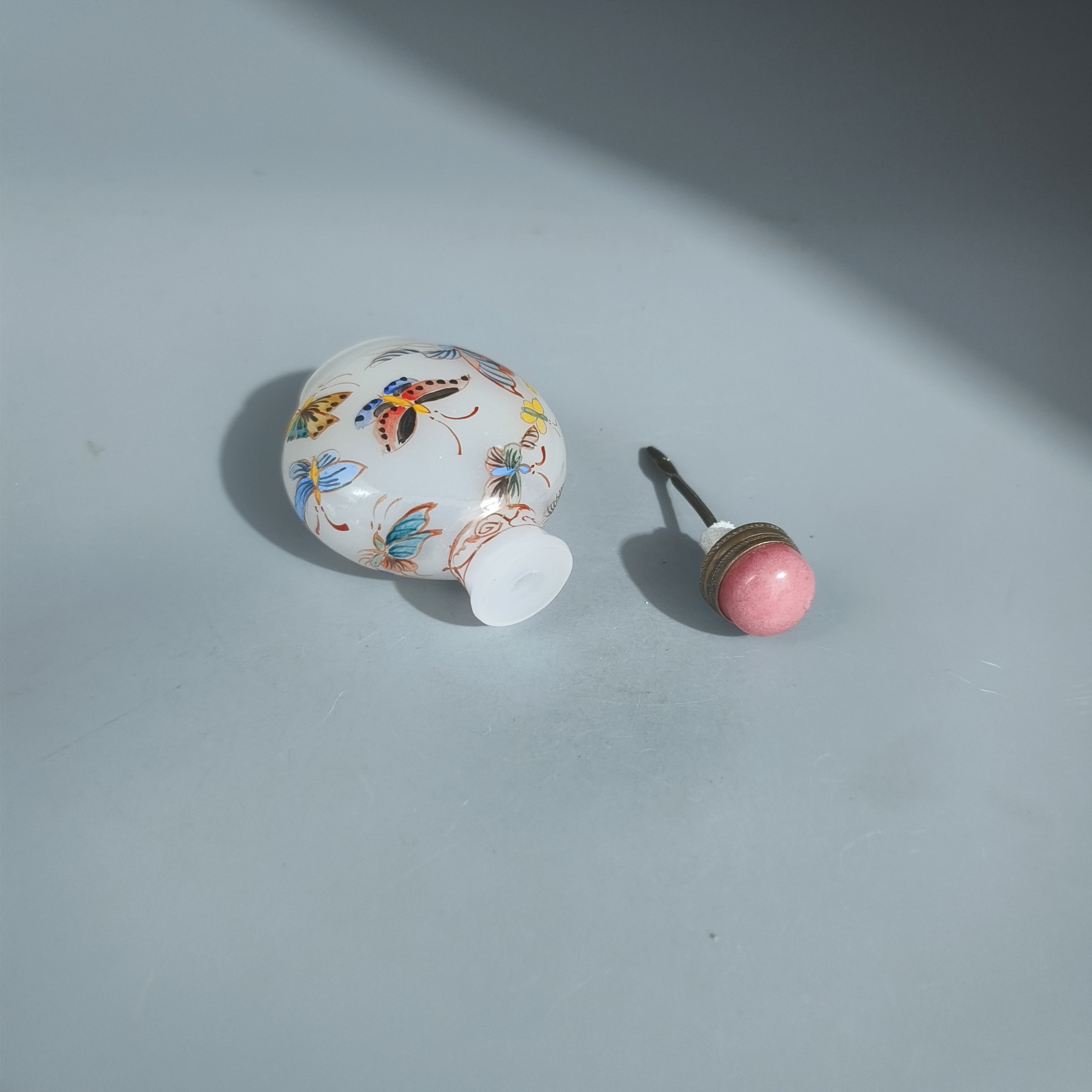 古月轩琉璃鼻烟壶：传承千年美学的艺术珍品--淘宝好物网
