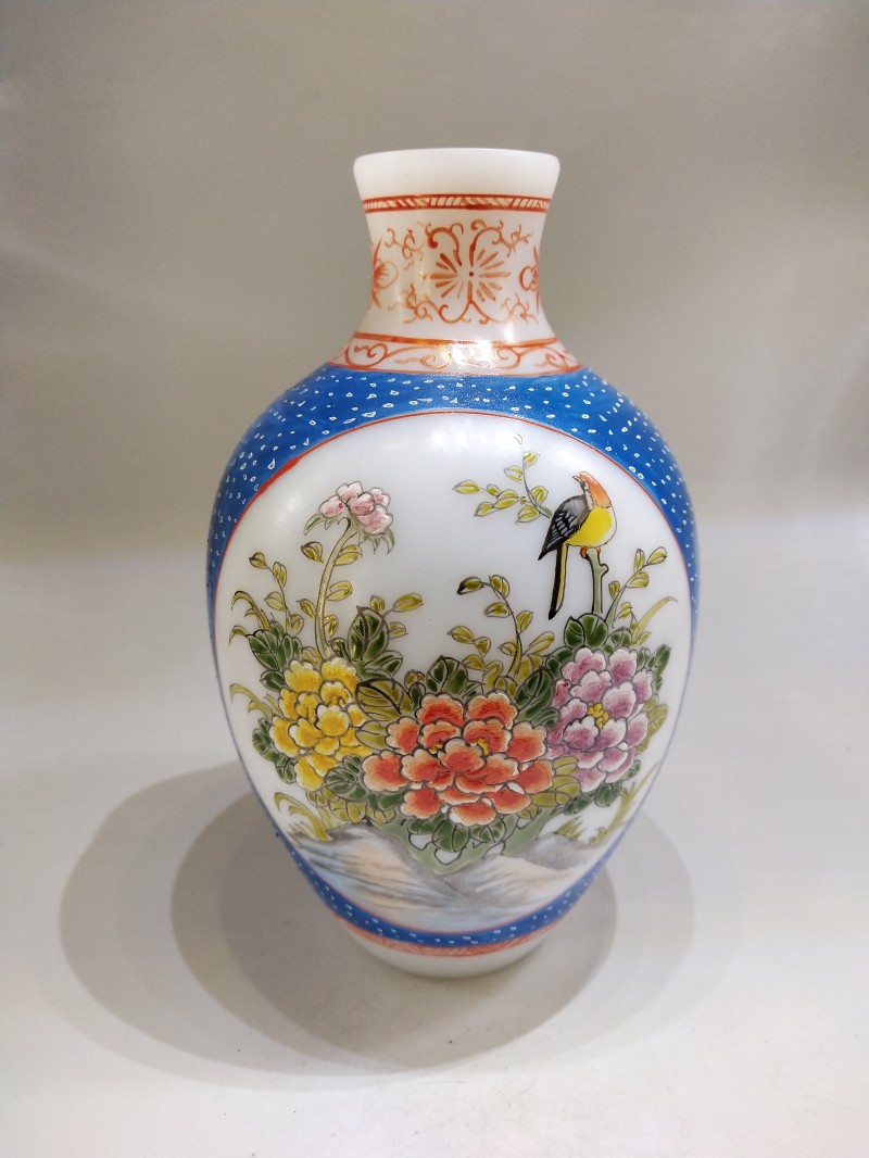 Stock imitation ancient text playing with hand-painted blue enamel pink peony fairy Fairy Crane glazed vase Home Beauantique rack swing piece