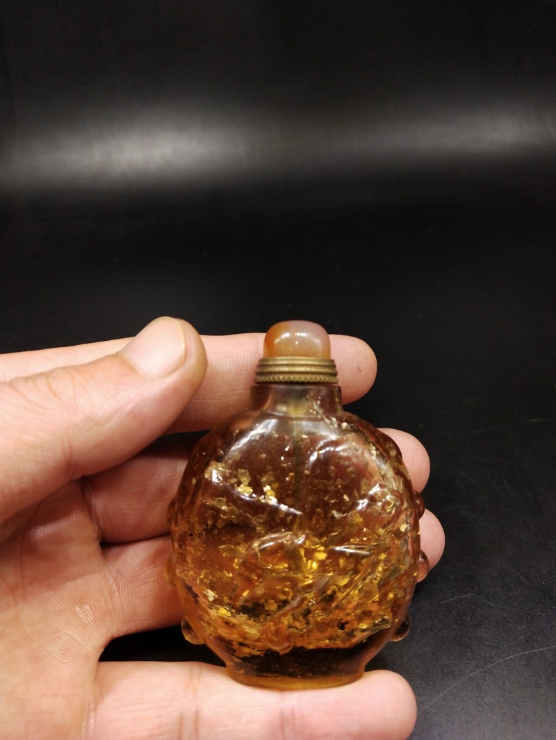 Stock Antique Shelf Pendulum Replica Antique Play Glazed Sprinkle Gold Imitation Amber Cast Eagle Fairy Crane Old Eagle Plot Practical Snuff Pot