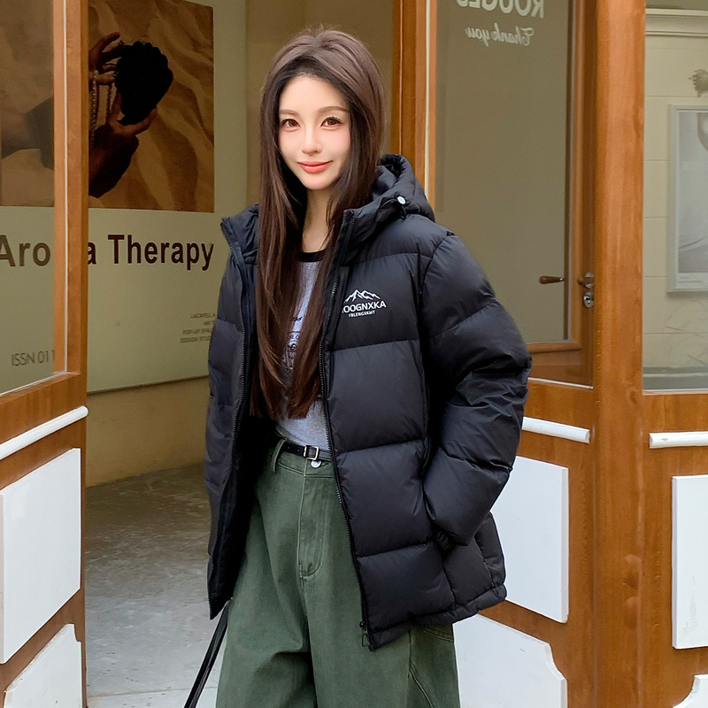 2026 Winter Thickened Hooded down Jacket for Women, Short Puffer Coat with White Duck Down, Loose Fit Unisex Couple's Outerwear 2026 Winter Thickened Hooded down Jacket for Women, Short Puffer Coat with White Duck Down, Loose Fit Unisex Couple's Outerwear