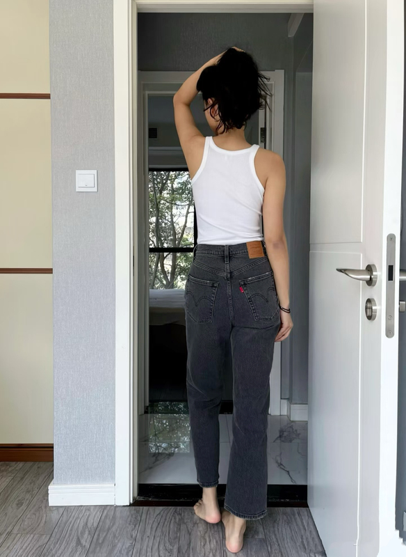 Japanese Genuine In-Stock Levis/Leeves Women's 501 Crop Gray Straight-Leg Washed Jeans 36200 Japanese Genuine In-Stock Levis/Leeves Women's 501 Crop Gray Straight-Leg Washed Jeans 36200