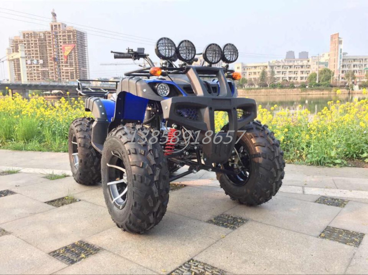 ATV bốn bánh xe máy cát đôi lớn bull off-road xe máy bốn bánh ổ đĩa dành cho người lớn xăng lớn ATV