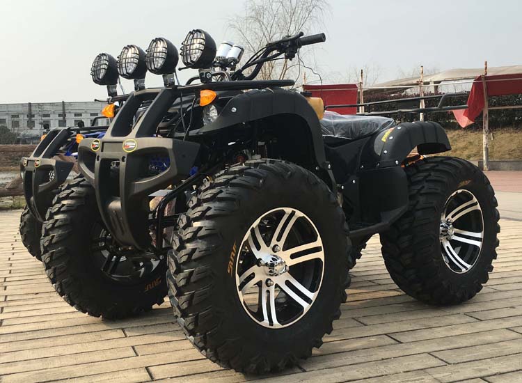 ATV bốn bánh xe máy cát đôi lớn bull off-road xe máy bốn bánh ổ đĩa dành cho người lớn xăng lớn ATV