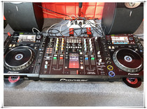 Pioneer 2000 Disc Machine Set Guangxi can rent stage dj equipment Pioneer Mixing Station 2000