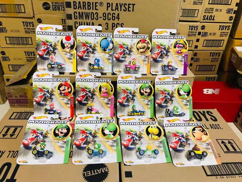 Hot Wheels Super Mario Themed Car Children's Toy Static Car Model Racing Track Gbg25