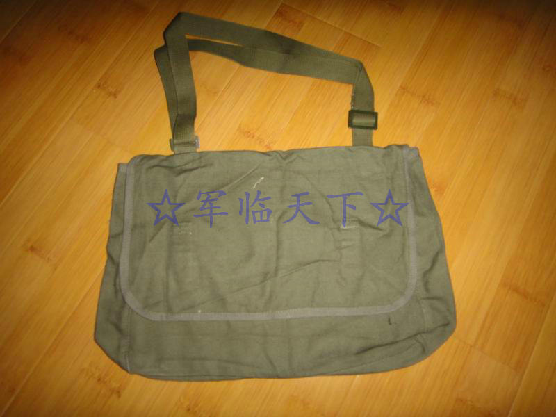 Army is on the planet, green canvas bag classic fashion red guard army bag during the Cultural Revolution period parts package