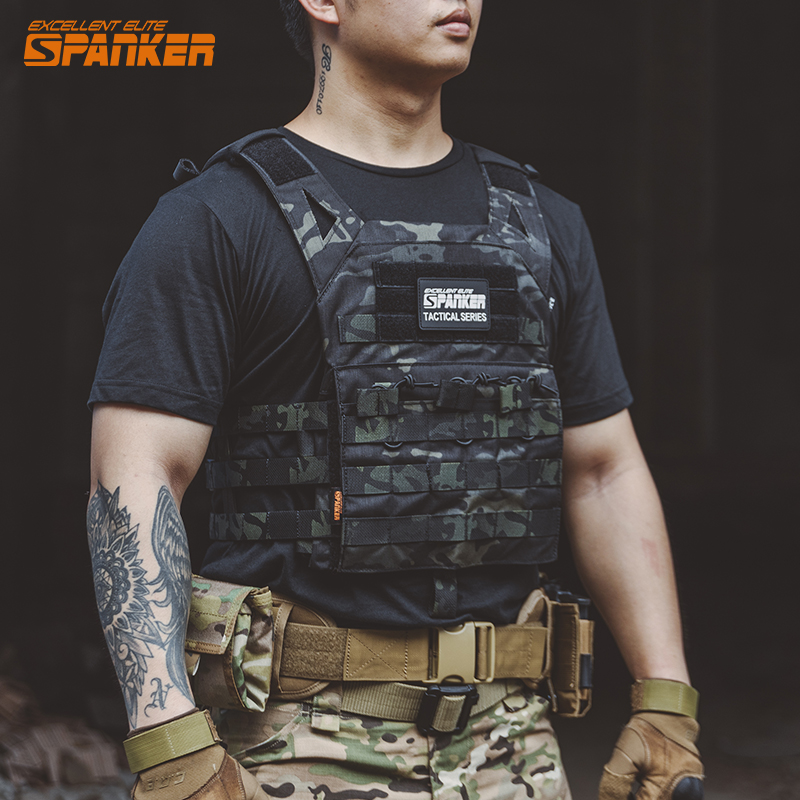 Outstanding jpc2 0 Tactical Vest Lightweight Plug Plug CS Multi - function combat horseback bullet - proof equipment
