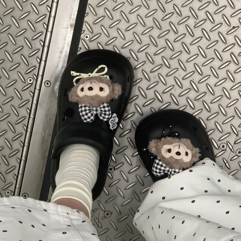 Cute Cartoon Black Plush Bear Clogs for Women 2026 Summer New Thick-Soled Outdoor Beach Closed-Toe Sandals Cute Cartoon Black Plush Bear Clogs for Women 2026 Summer New Thick-Soled Outdoor Beach Closed-Toe Sandals