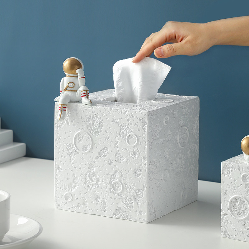 European-style living room light luxury tissue box creative spaceman toilet paper box cute girl heart home napkin roll toilet paper box