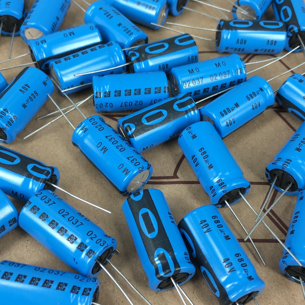 Original Dress Philips Fever Electrolytic Capacitor PHILIPS BC 680UF 40V 037 Series can be 35V
