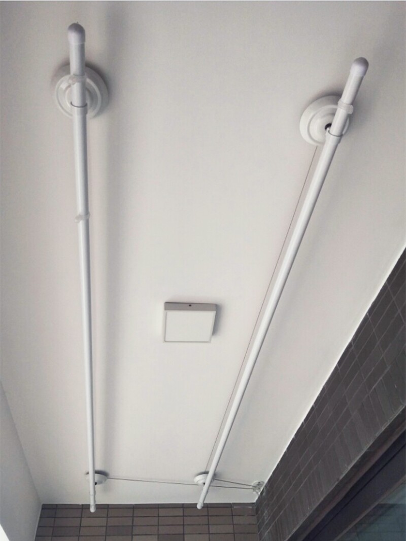 White lifting clothes rack round rod hand-cranked clothes rack Double rod simple drying clothes rack simple installation