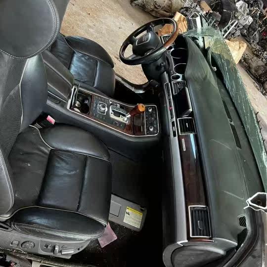 绝绝子！奥迪A8 W12，豪华与性能的巅峰之作，建议收藏！