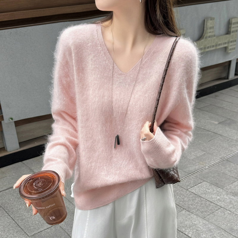 High-End V-Neck Wool Sweater for Women, Fleece Sweater, Autumn and Winter Loose-Fitting Solid Color Knitwear, Base Layer, Cashmere Top High-End V-Neck Wool Sweater for Women, Fleece Sweater, Autumn and Winter Loose-Fitting Solid Color Knitwear, Base Layer, Cashmere Top