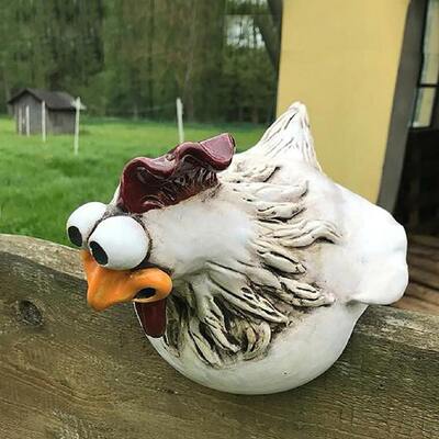 Cross-border garden chicken decorative items, big-eyed chicken garden fence, courtyard creative resin decorative items, garden home furnishings