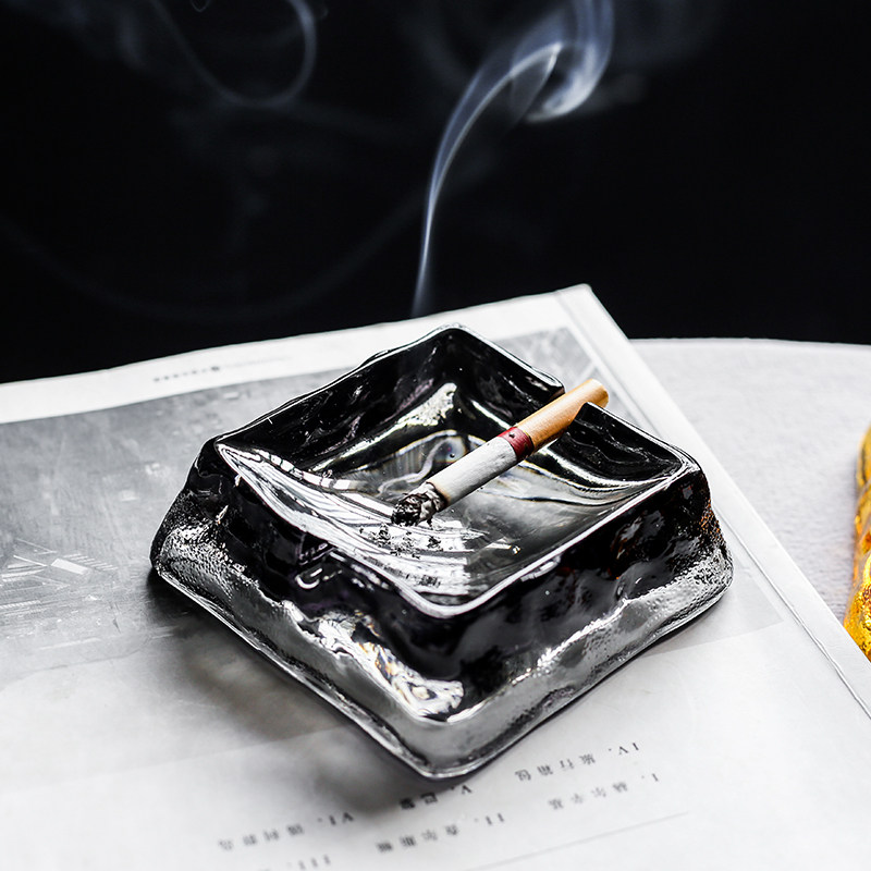 Glass ashtray European fashion creative personality large living room office ashtray trend multifunctional