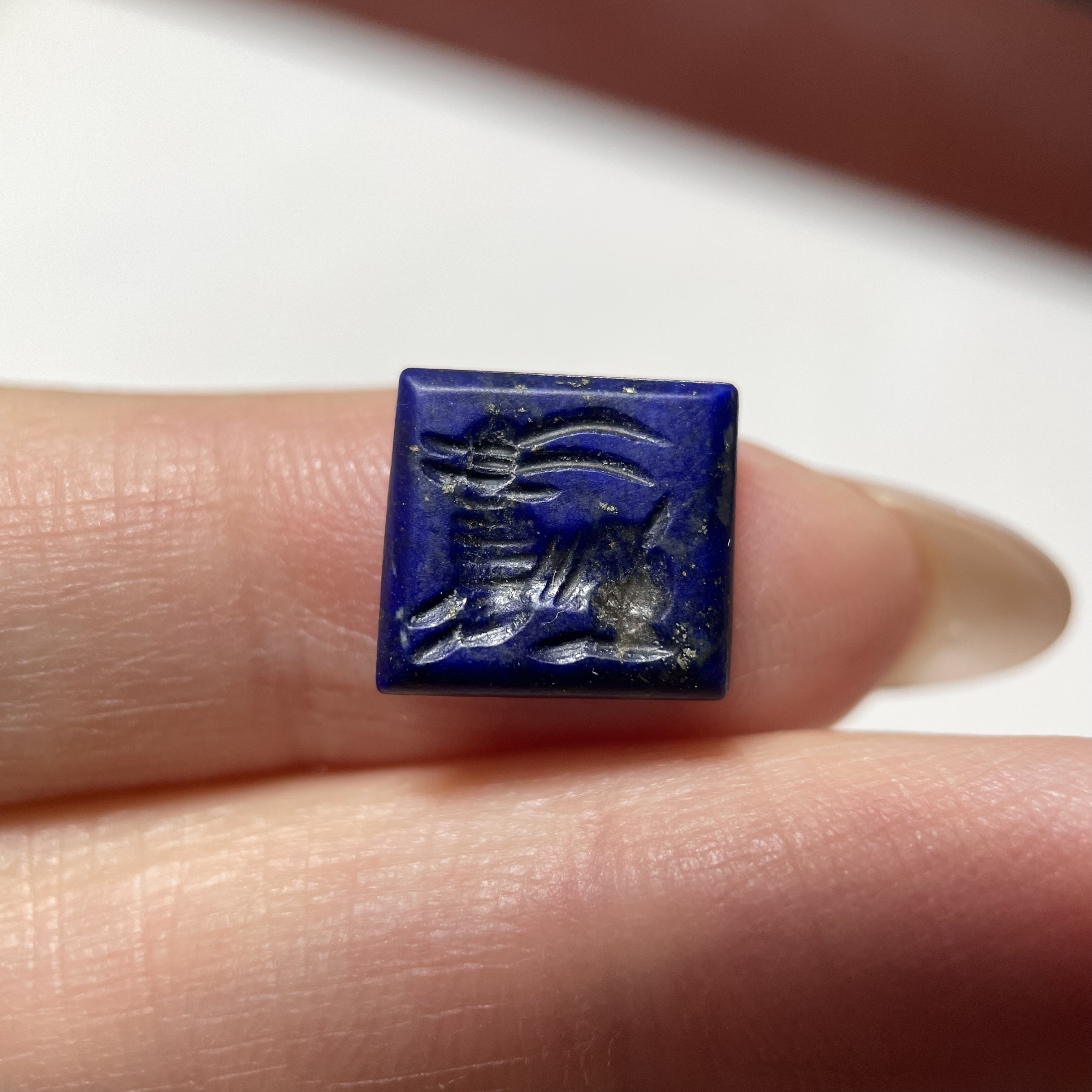 Sasanian Dynasty lapis lazuli animal exquisite seal bead 10mm hand-engraved large wear ring ring surface 1983