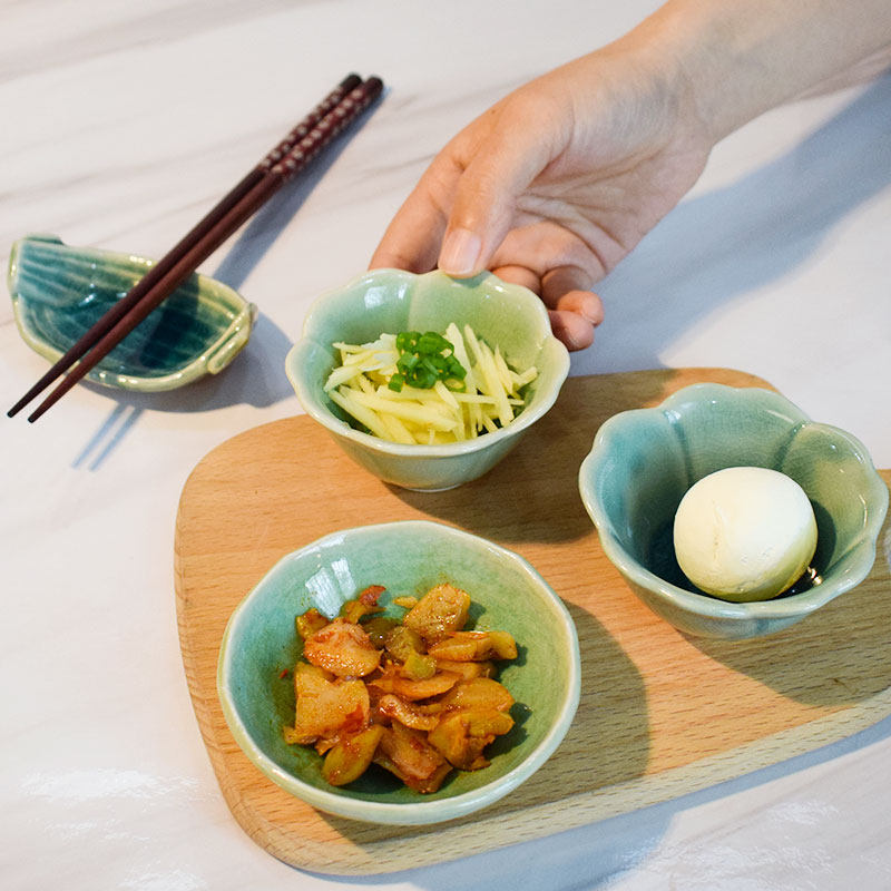Japanese American Ceramic Flower-shaped Circular Dish Japanese Saucer Sauce Sauce Dip Dish