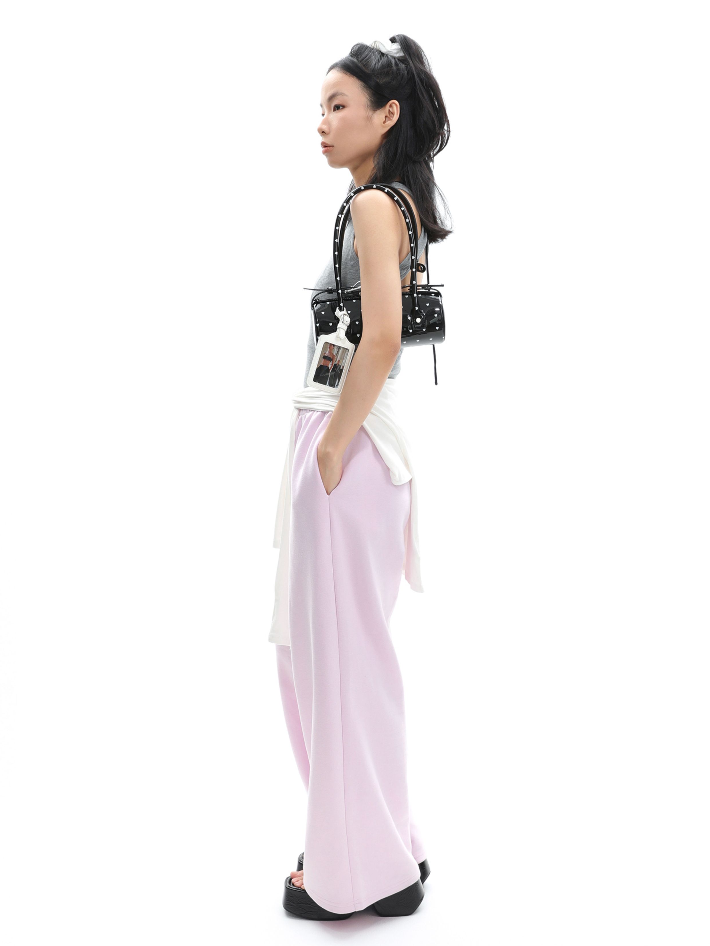 JANDRESS Black Patent Heart-Print Underarm Bag
