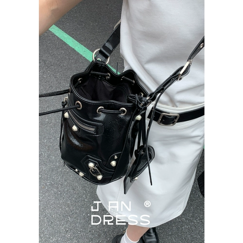 Дизайнерская ретро сумка на одно плечо, в стиле панк