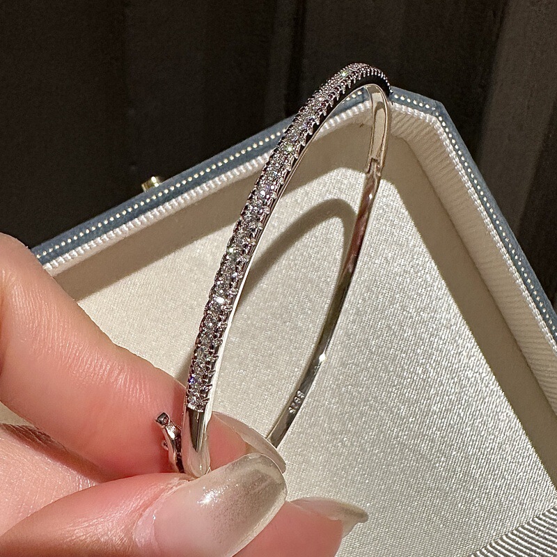 S925 Sterling Silver Niche Design Simple and Delicate Diamond-Encrusted Bracelet, Vintage Light Luxury Fashionable Elegant Micro-Inlaid Bangle Jewelry