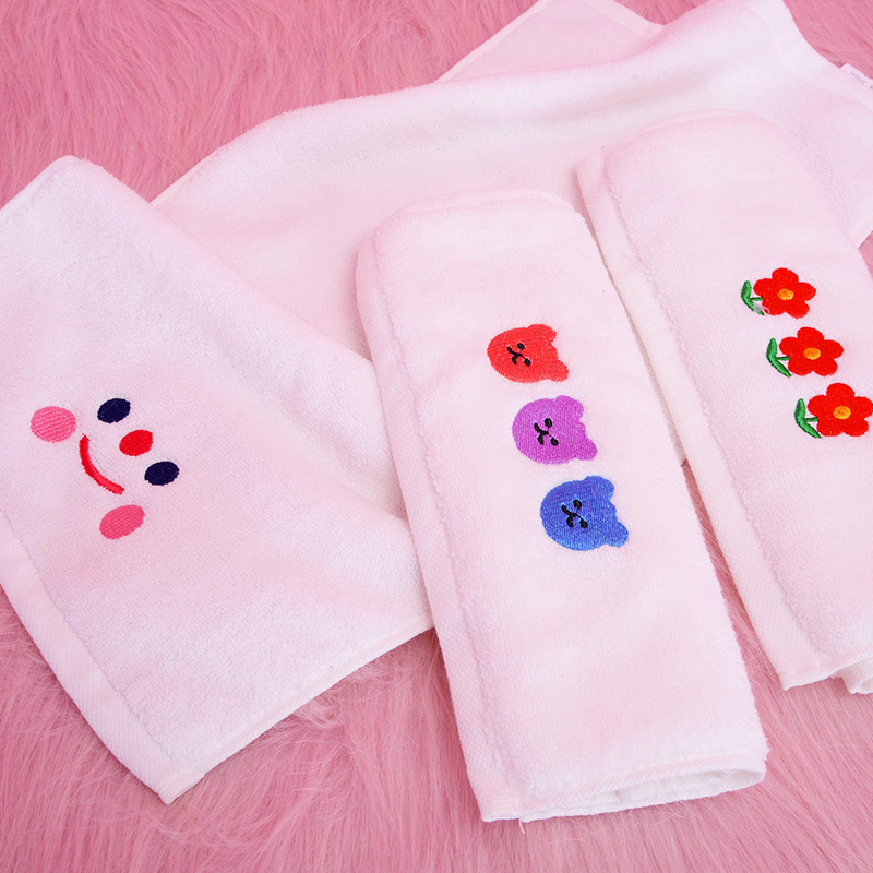 South Korea s cute embroidered towel finish towel girl hearts cute students wash their hands and towel dry hair without dropping hair