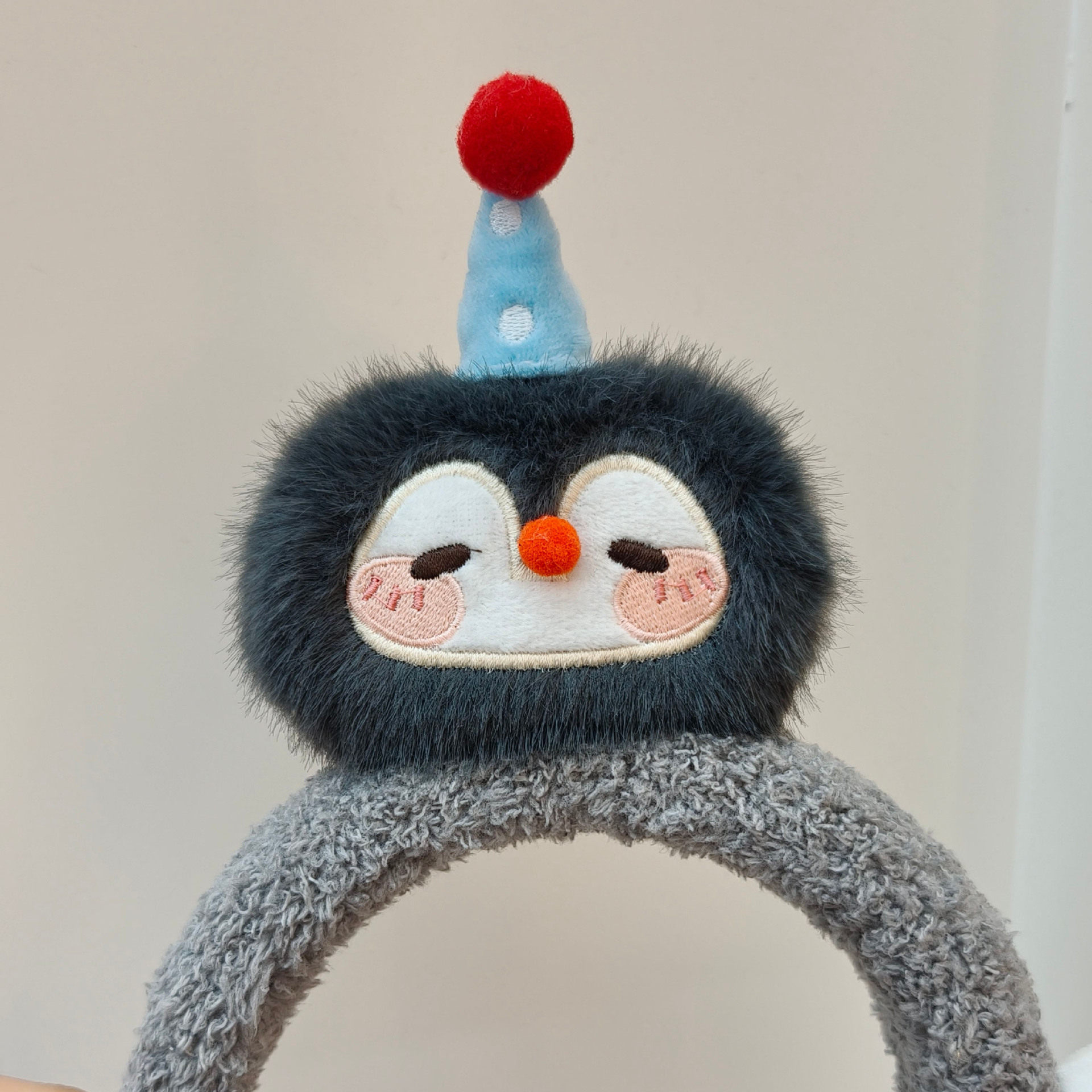 硬核实测！韩系企鹅小鱼发箍：萌趣外表下藏着“铁憨憨”实力？_假发发箍_淘宝美妆网