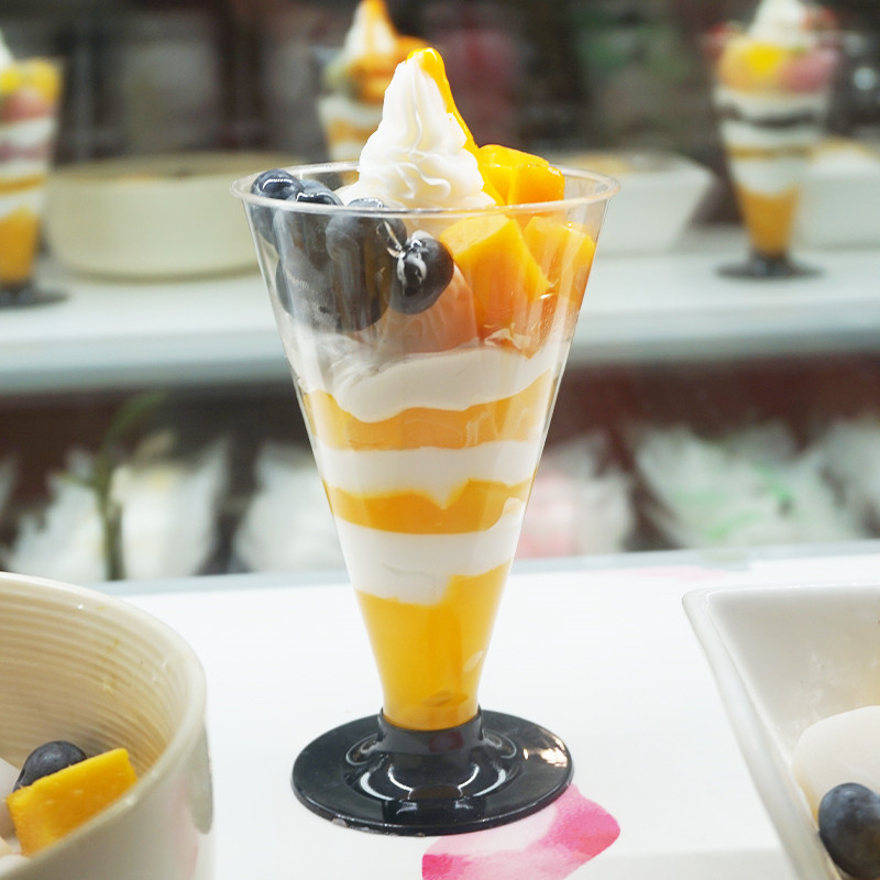 Disposable plastic pudding cup Mousse Cake bran cup Saint - Day jelly dessert Tilamissu Golden Cup