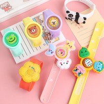 In summer the anti-mosquito bracelet smoked watch will be removed and played with the anti-mosquito buckle area.