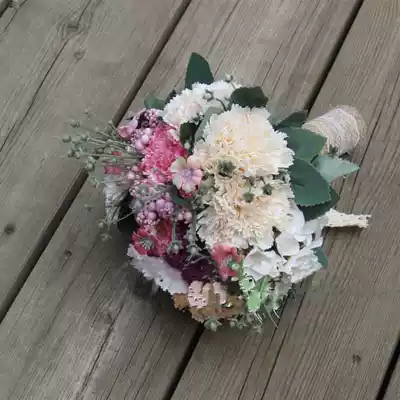 Wedding bride white hand bouquet Wedding simulation pink bridesmaid bouquet Wedding photography props photo hand bouquet