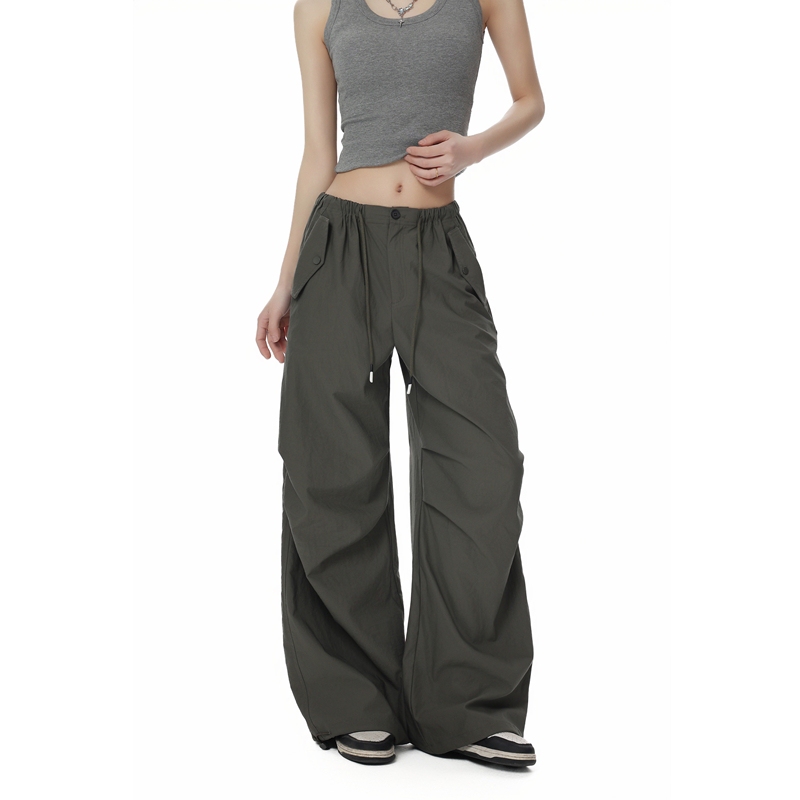 2026 Summer American-Style Slimming Gray Cargo Pants for Women, Wide-Leg Pants with a Sense of Design, High-Waisted, Slimming, Breathable Paratrooper Pants 2026 Summer American-Style Slimming Gray Cargo Pants for Women, Wide-Leg Pants with a Sense of Design, High-Waisted, Slimming, Breathable Paratrooper Pants