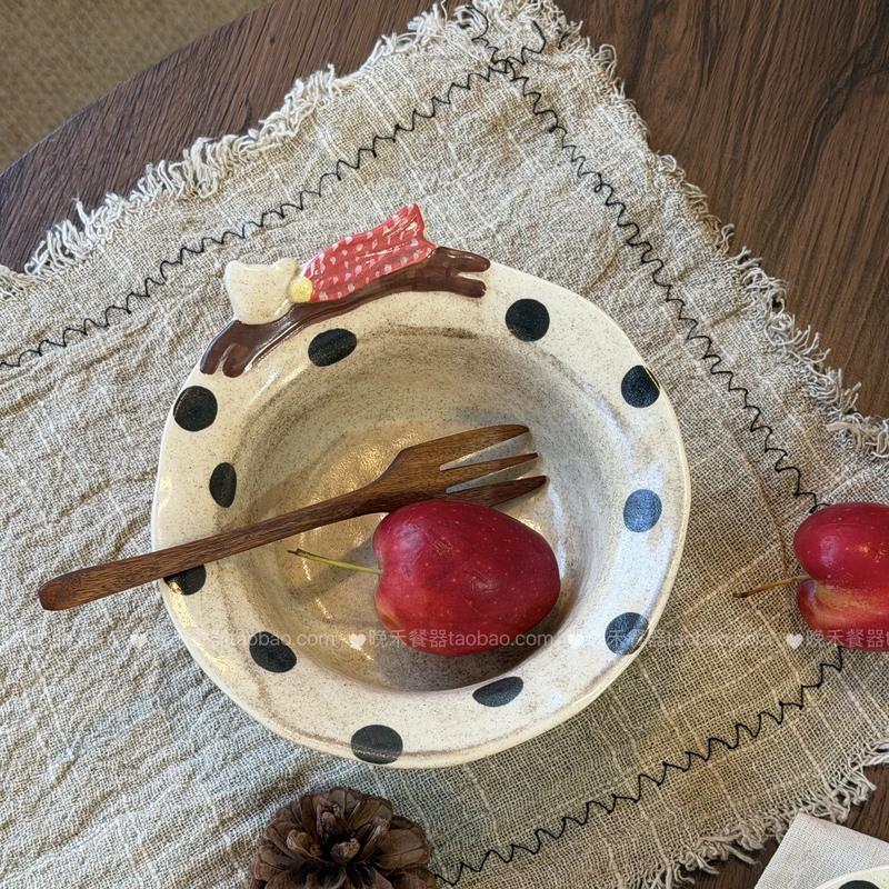Retro Rabbit Hand-Painted Ceramic Tableware Set for Home Use, Underglaze Color Tableware, Rice Bowl, Dessert Plate, Salad Plate, Yogurt Bowl Retro Rabbit Hand-Painted Ceramic Tableware Set for Home Use, Underglaze Color Tableware, Rice Bowl, Dessert Plate, Salad Plate, Yogurt Bowl