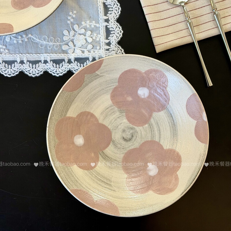 Retro Hand-Painted Ceramic Dinnerware Set for Home Use, Underglaze Color Tableware, Rice Bowl, Dessert Plate, Salad Plate Retro Hand-Painted Ceramic Dinnerware Set for Home Use, Underglaze Color Tableware, Rice Bowl, Dessert Plate, Salad Plate