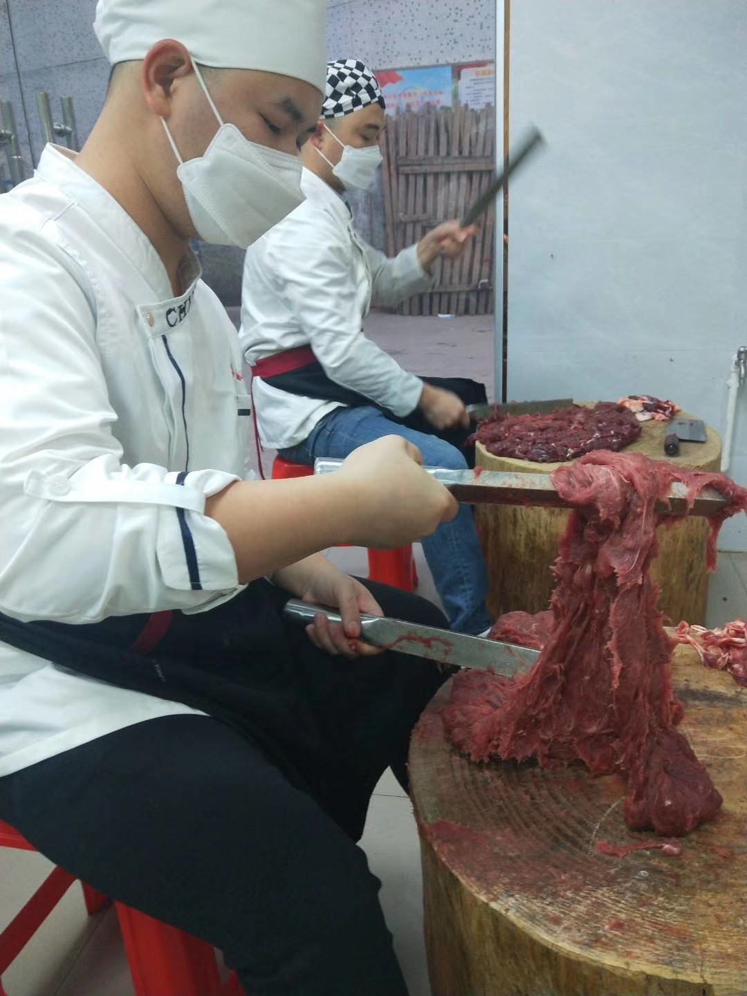 Mix and match Shunfeng took 2 pounds of Chaoshan refreshing and juicy hand-made beef balls and 3 pounds of handmade cuttlefish balls