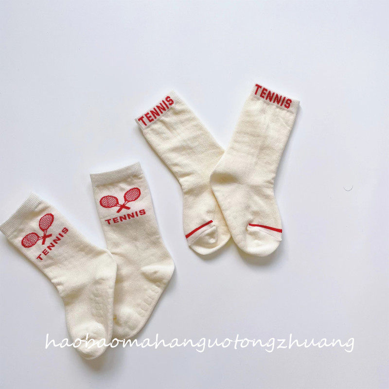 Spot Haobaoma Korean children's clothing imported small nifty badminton racket alphabet children's socks in two pairs
