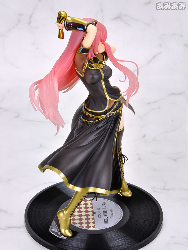FIG-MOE-5417_17.jpg